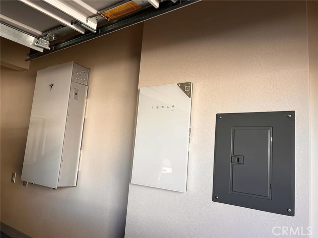 Detail Gallery Image 22 of 27 For 2557 E Lincoln Paseo, Ontario,  CA 91762 - 4 Beds | 4 Baths