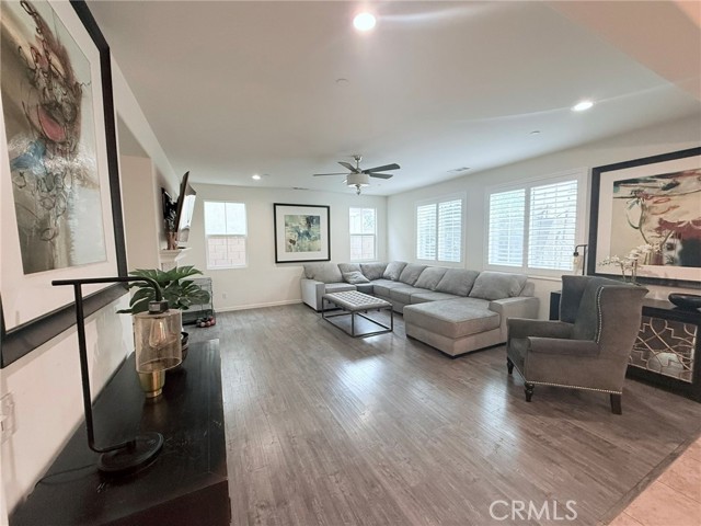 Detail Gallery Image 12 of 23 For 7170 Melody Dr, Fontana,  CA 92336 - 4 Beds | 3 Baths