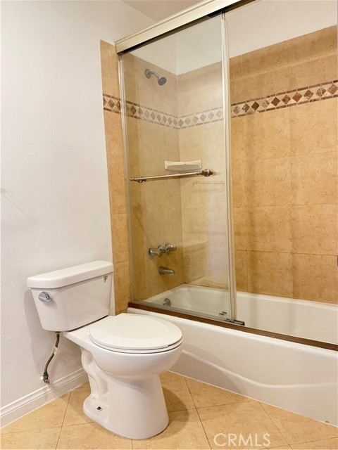 Detail Gallery Image 13 of 23 For 7826 Topanga Canyon, Canoga Park,  CA 91304 - 2 Beds | 2 Baths