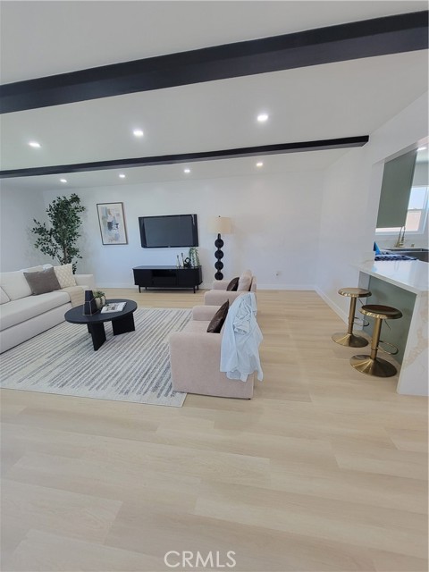 Detail Gallery Image 9 of 57 For 6526 Corinne Cir, Buena Park,  CA 90620 - 5 Beds | 2/1 Baths