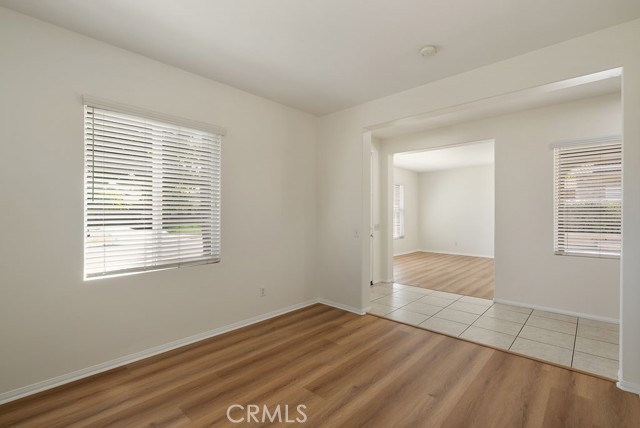 Detail Gallery Image 13 of 73 For 182 Monument, Perris,  CA 92570 - 5 Beds | 4/1 Baths