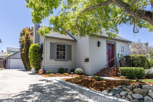 Detail Gallery Image 5 of 29 For 1443 Iris St, San Luis Obispo,  CA 93401 - 2 Beds | 2 Baths