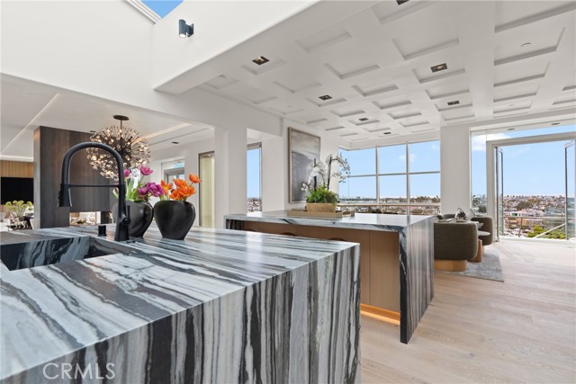 Detail Gallery Image 14 of 70 For 1409 Dolphin Terrace, Corona Del Mar,  CA 92625 - 5 Beds | 5/2 Baths