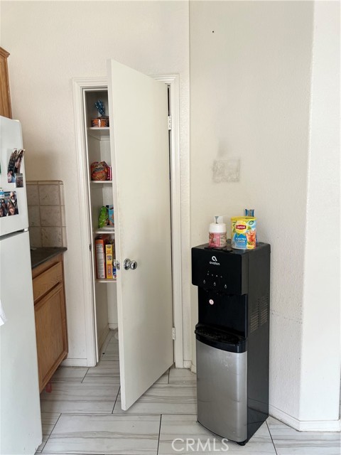 Detail Gallery Image 6 of 21 For 938 Sparrow Way, Perris,  CA 92571 - 4 Beds | 2/1 Baths