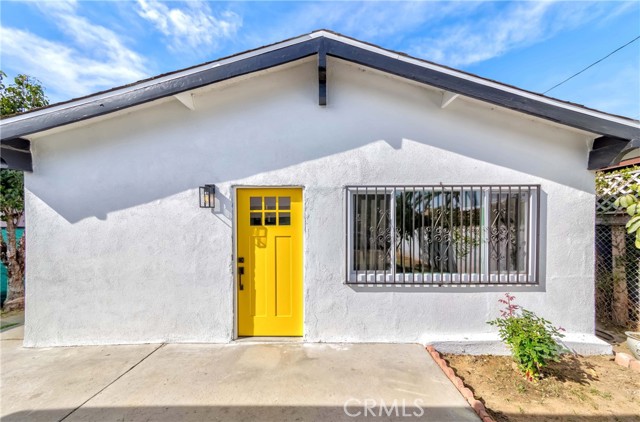 Detail Gallery Image 3 of 22 For 10515 Hickory St, Los Angeles,  CA 90002 - 4 Beds | 2 Baths