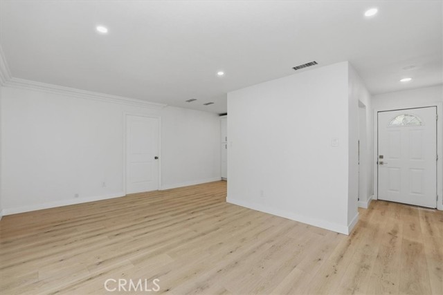 Detail Gallery Image 3 of 25 For 6490 Hillside, Riverside,  CA 92504 - 3 Beds | 2 Baths