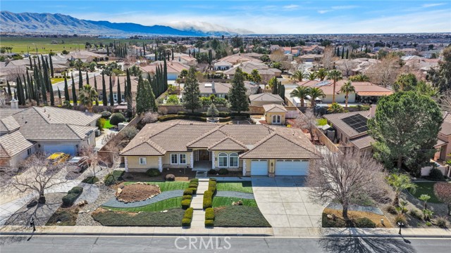 Detail Gallery Image 2 of 58 For 19265 Kanbridge, Apple Valley,  CA 92308 - 3 Beds | 2 Baths