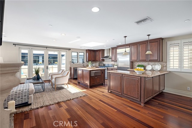 429 21st Place, Manhattan Beach, California 90266, 3 Bedrooms Bedrooms, ,3 BathroomsBathrooms,Residential,Sold,21st,SB22099322