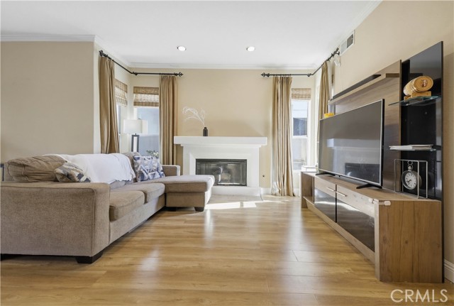 Detail Gallery Image 4 of 47 For 29 Blazewood, Lake Forest,  CA 92610 - 3 Beds | 2/1 Baths