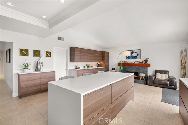 Detail Gallery Image 14 of 43 For 20442 Harbor Isle Ln, Huntington Beach,  CA 92646 - 3 Beds | 2 Baths