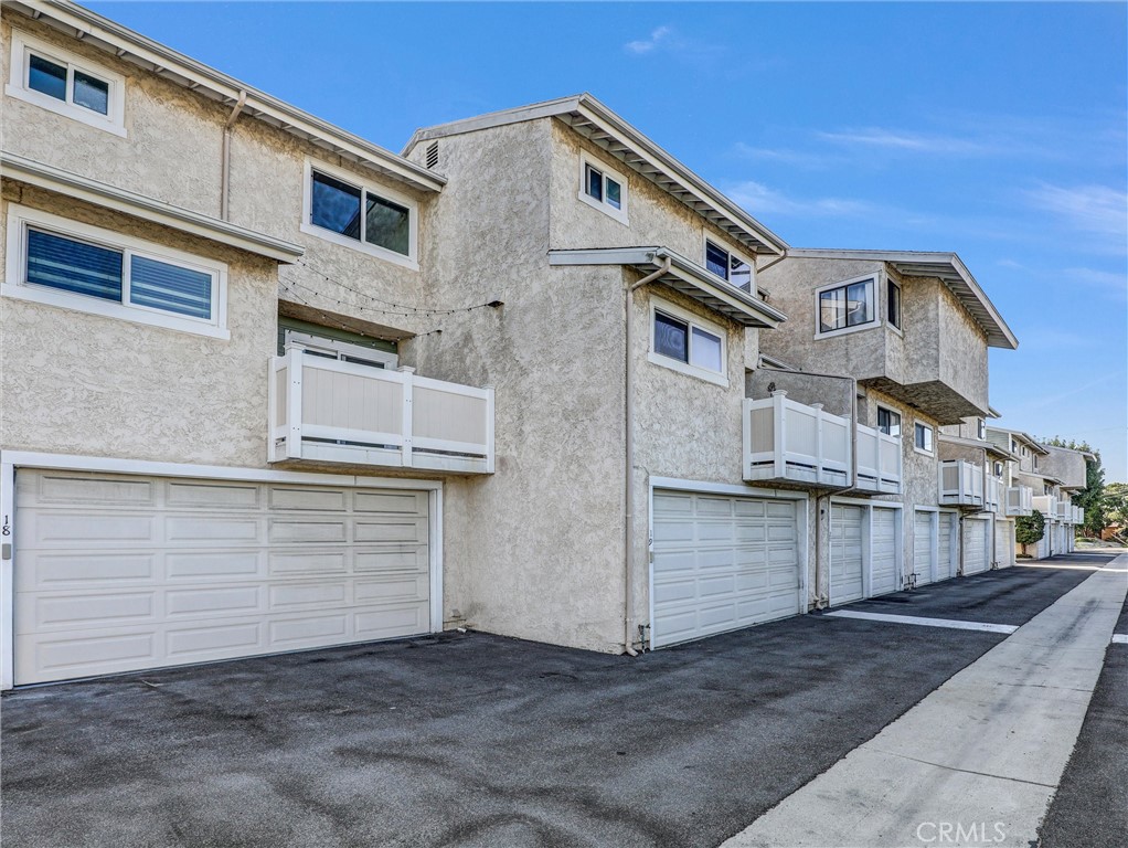 4325 W 182 Street #18