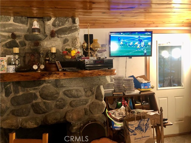 Detail Gallery Image 15 of 31 For 9112 Torrey Pines Rd, Forest Falls,  CA 92339 - 2 Beds | 2/1 Baths