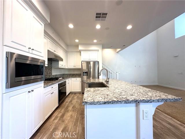 Detail Gallery Image 8 of 35 For 7413 Solstice Pl, Rancho Cucamonga,  CA 91739 - 3 Beds | 3/1 Baths