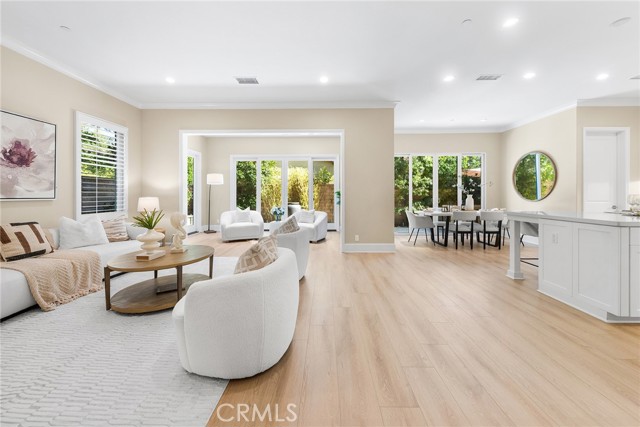 Detail Gallery Image 8 of 65 For 51 Thoroughbred, Irvine,  CA 92602 - 4 Beds | 3 Baths