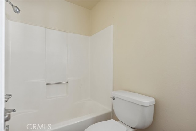 Detail Gallery Image 20 of 26 For 32296 Fern Dr, Running Springs,  CA 92382 - 5 Beds | 3 Baths
