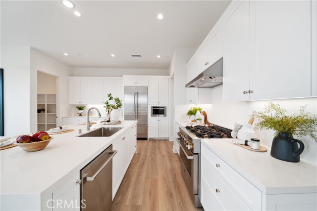 101 eversedge, Irvine CA: https://media.crmls.org/medias/ac0fbcc7-7ab5-4e46-8bbc-f4ec301feef3.jpg