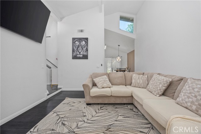 Detail Gallery Image 9 of 27 For 3319 Maywood Dr #1,  Bakersfield,  CA 93306 - 3 Beds | 2 Baths