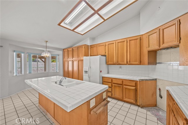 Detail Gallery Image 8 of 22 For 39685 Ramshorn, Murrieta,  CA 92563 - 4 Beds | 2 Baths