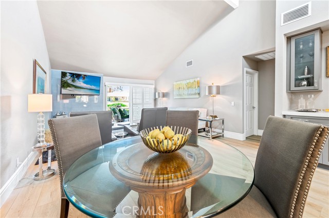 Detail Gallery Image 12 of 27 For 17294 Citron, Irvine,  CA 92612 - 2 Beds | 2 Baths