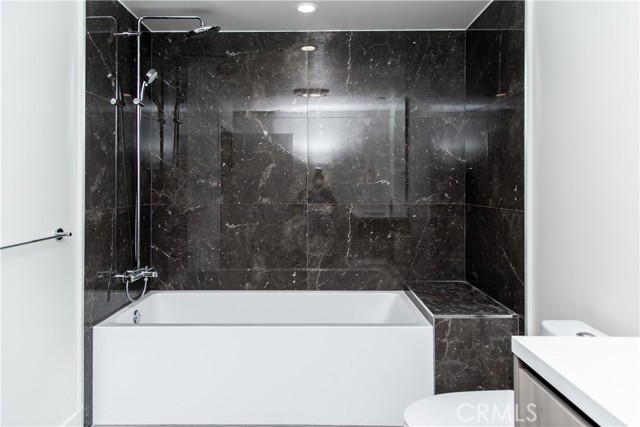 Detail Gallery Image 23 of 26 For 39 S Los Robles Ave #3006,  Pasadena,  CA 91101 - 1 Beds | 1 Baths