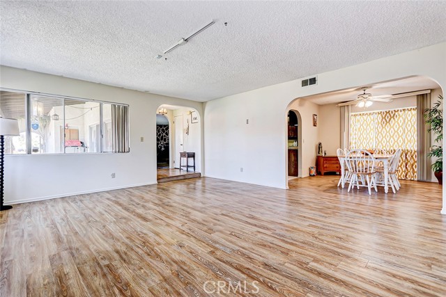 Detail Gallery Image 15 of 36 For 4118 W 168th St, Lawndale,  CA 90260 - 3 Beds | 2 Baths