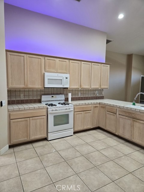 Detail Gallery Image 7 of 12 For 67270 Peineta Rd, Cathedral City,  CA 92234 - 4 Beds | 3 Baths