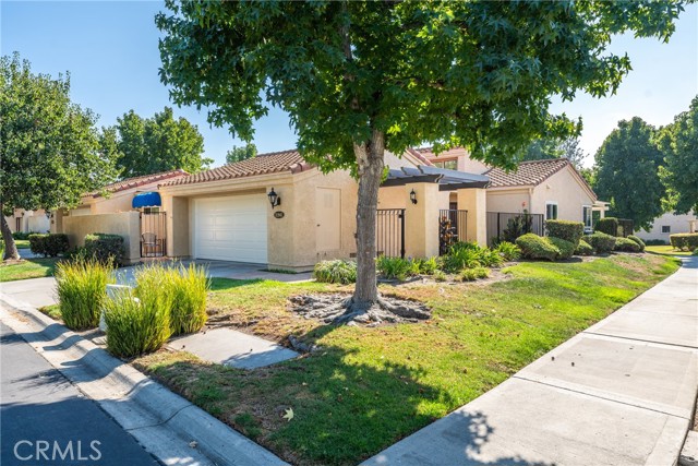 Detail Gallery Image 1 of 45 For 31941 via Flores #41,  San Juan Capistrano,  CA 92675 - 2 Beds | 2 Baths