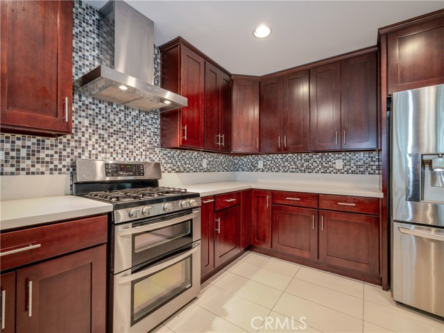 Detail Gallery Image 6 of 19 For 7656 Fountain Ave, West Hollywood,  CA 90046 - 2 Beds | 2 Baths