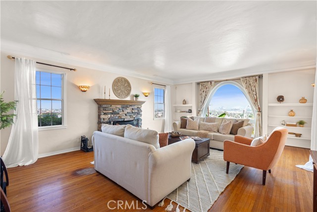 Detail Gallery Image 7 of 51 For 2325 Gaffey St, San Pedro,  CA 90731 - 2 Beds | 2 Baths