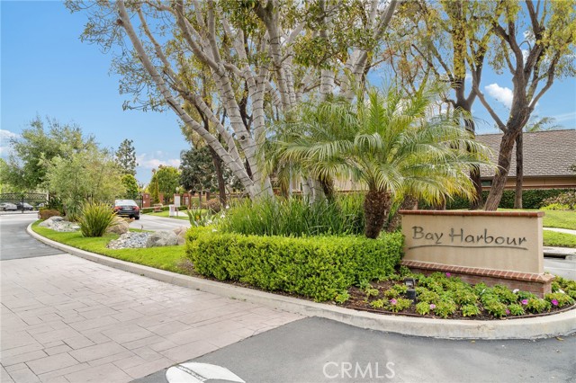 6264 Napoli Court, Long Beach CA: https://media.crmls.org/medias/ac160cd4-8780-43cf-94ac-797d8c5c8f8d.jpg