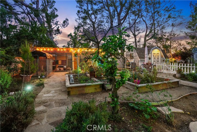 319 Cheerful Court, Simi Valley CA: https://media.crmls.org/medias/ac162376-c71b-45fb-8ab1-0198a2143f07.jpg