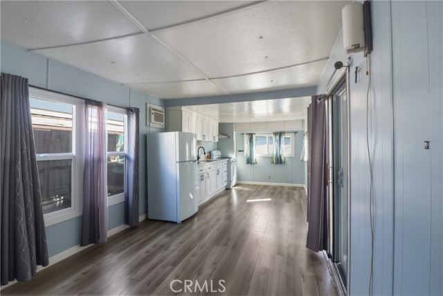 Detail Gallery Image 3 of 17 For 9020 Somerset Bld #19,  Bellflower,  CA 90706 - 2 Beds | 1 Baths