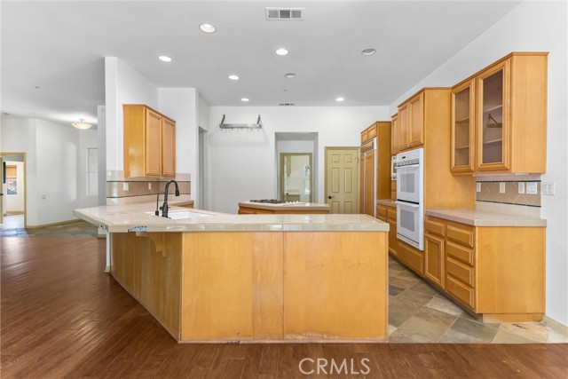 Detail Gallery Image 15 of 62 For 1388 Brandon Ct, Redlands,  CA 92373 - 4 Beds | 3/1 Baths