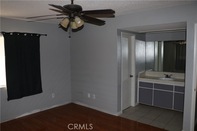 Detail Gallery Image 9 of 16 For 7864 Newhall Ave, Hesperia,  CA 92345 - 3 Beds | 2 Baths