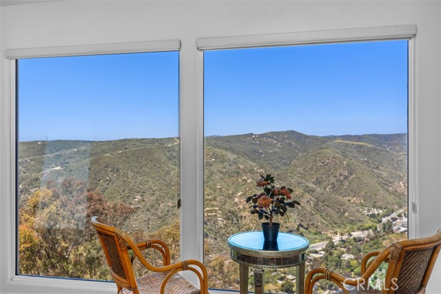 Detail Gallery Image 20 of 23 For 1415 Skyline Drive, Laguna Beach,  CA 92651 - 3 Beds | 4 Baths