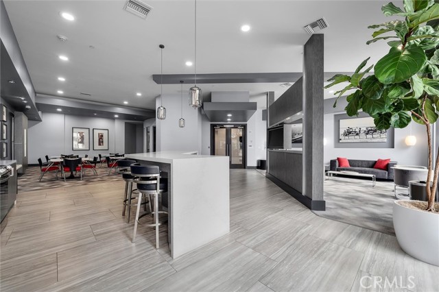 400 W Ocean Boulevard, Long Beach CA: https://media.crmls.org/medias/ac17b7c6-9ccd-4a7c-91fd-ac479dbdf81b.jpg