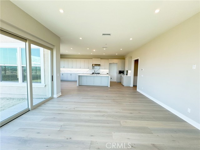 Detail Gallery Image 4 of 18 For 101 Glydon, Irvine,  CA 92618 - 3 Beds | 2/1 Baths