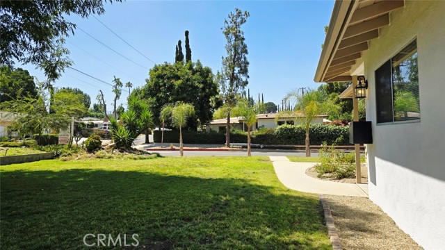 Detail Gallery Image 3 of 50 For 11141 Mcvine Ave, Sunland,  CA 91040 - 4 Beds | 3 Baths