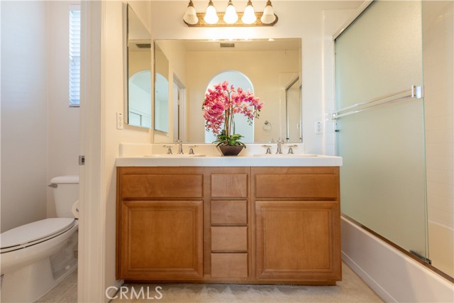 Detail Gallery Image 24 of 34 For 216 Tall Oak, Irvine,  CA 92603 - 3 Beds | 3/1 Baths