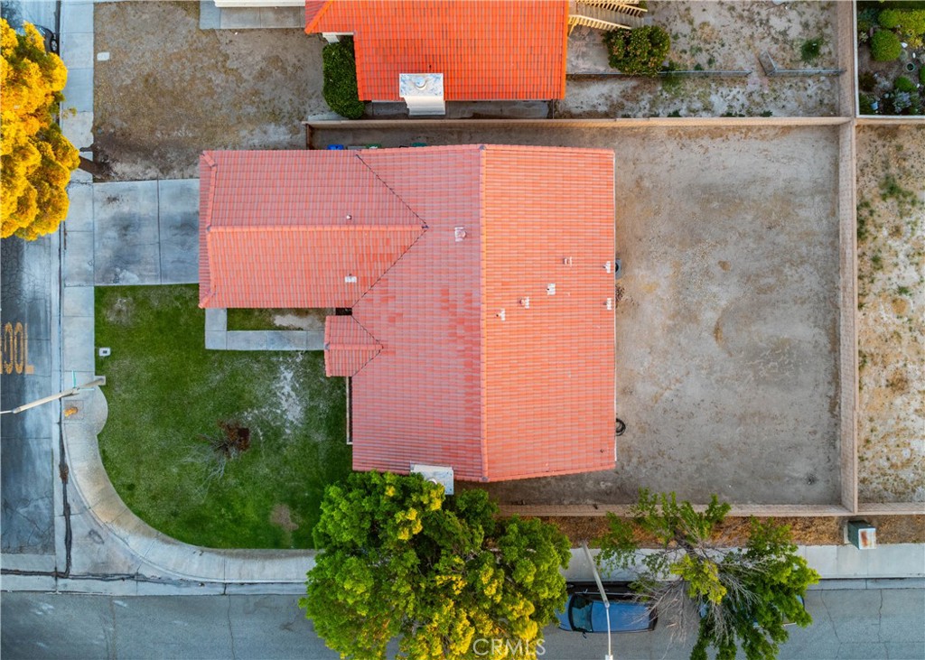 https://media.crmls.org/medias/ac1a4370-5747-4155-99a0-61940bfa3e54.jpg?preset=X-Large