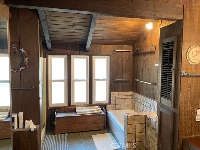 Detail Gallery Image 27 of 29 For 320 Starvation Flats Rd, Big Bear Lake,  CA 92315 - 4 Beds | 2 Baths