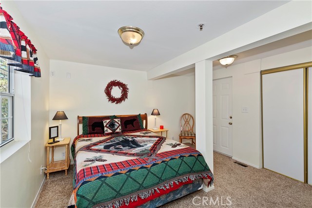 Detail Gallery Image 31 of 44 For 1048 Brookside, Fawnskin,  CA 92333 - 4 Beds | 2/1 Baths