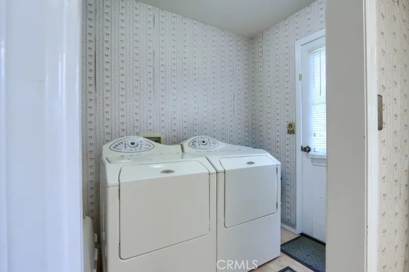 https://media.crmls.org/medias/ac1c8a57-4bed-410d-8bab-44d873261733.jpg?preset=X-Large