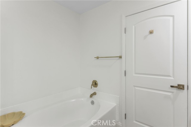 304 N Dearborn, Redlands CA: https://media.crmls.org/medias/ac1cedcc-2581-4348-b117-ad043a1239cf.jpg