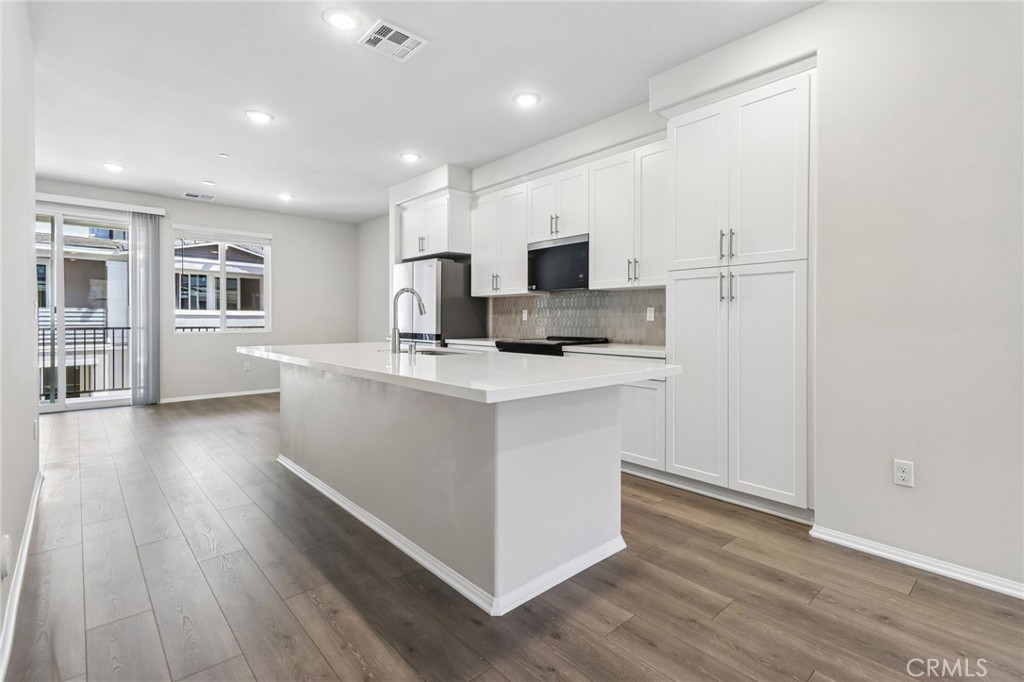 406 Lotus Drive - photo 16