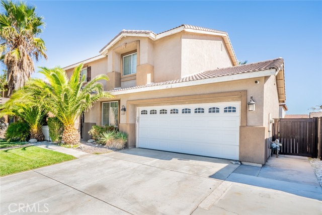 Detail Gallery Image 2 of 61 For 13621 Dellwood Ave, Victorville,  CA 92392 - 6 Beds | 3 Baths