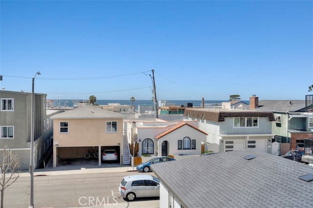 908 Manhattan Avenue, Hermosa Beach, California 90254, ,Residential Income,Sold,Manhattan,SB25198954