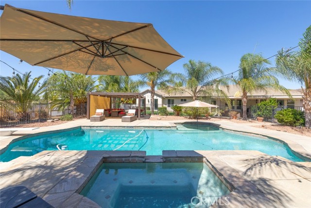 18265 Fort Lauder Lane, Perris CA: https://media.crmls.org/medias/ac1df2b2-9bbc-4e46-9907-22eea9feb454.jpg