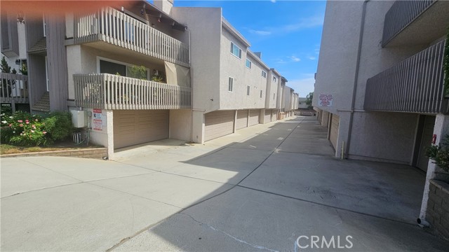 Detail Gallery Image 2 of 25 For 26116 Narbonne Ave #H,  Lomita,  CA 90717 - 2 Beds | 2 Baths