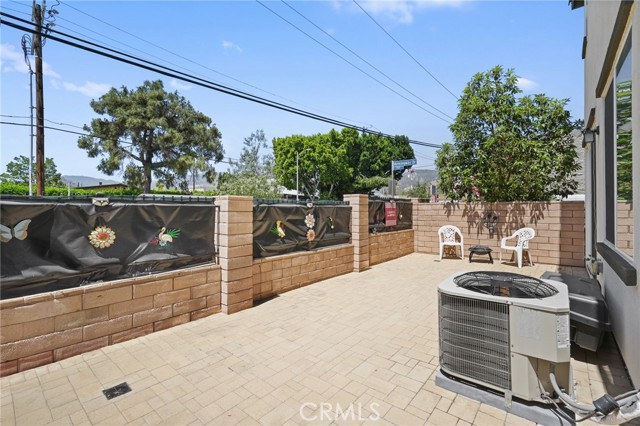 Detail Gallery Image 38 of 42 For 12827 W Hemingway Dr, San Fernando,  CA 91340 - 4 Beds | 2/1 Baths